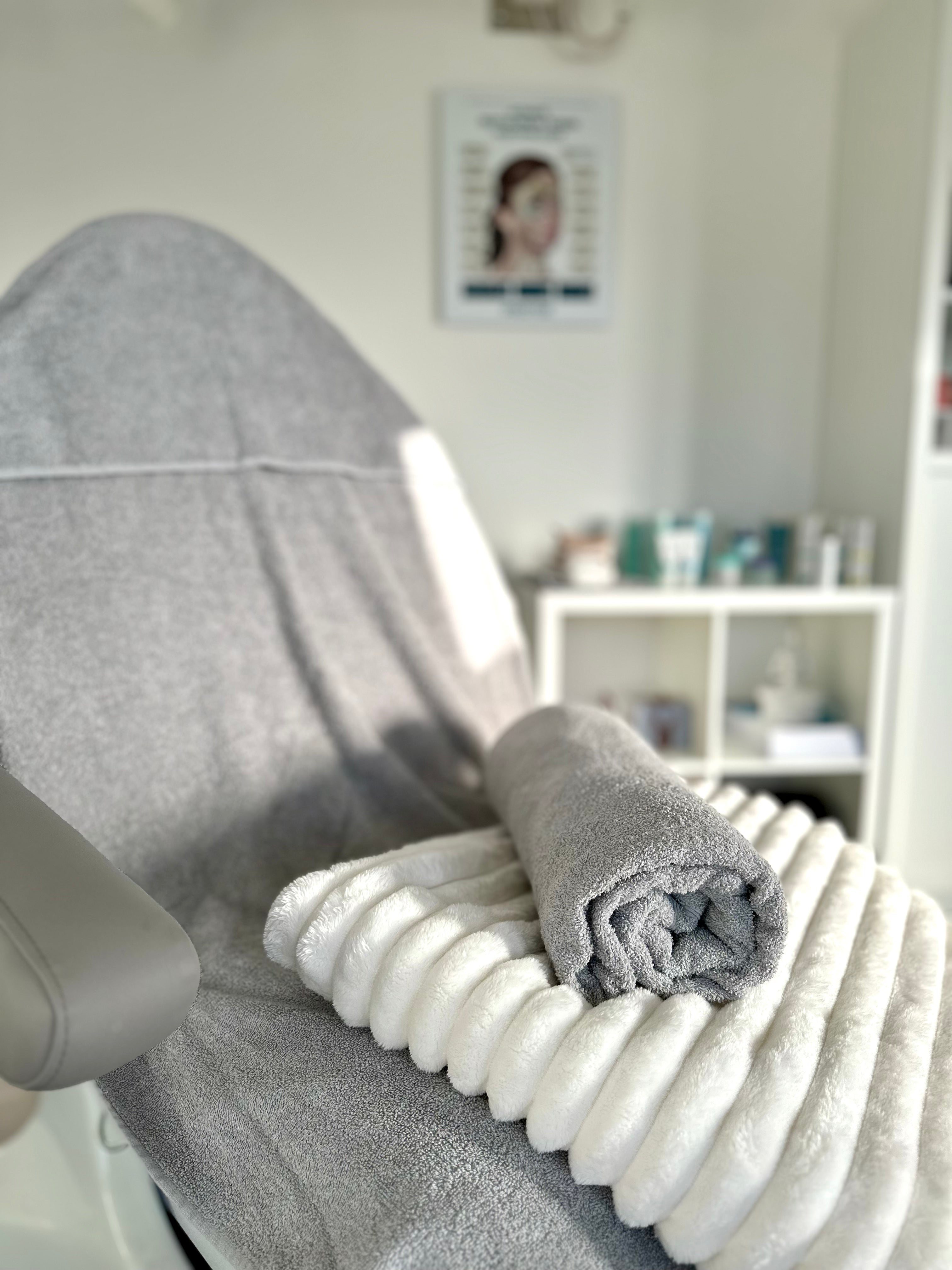 Sabine Krämer Kosmetik Liege bei Haaßthetics