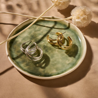 Ohrringe: Layered Elegance Creolen